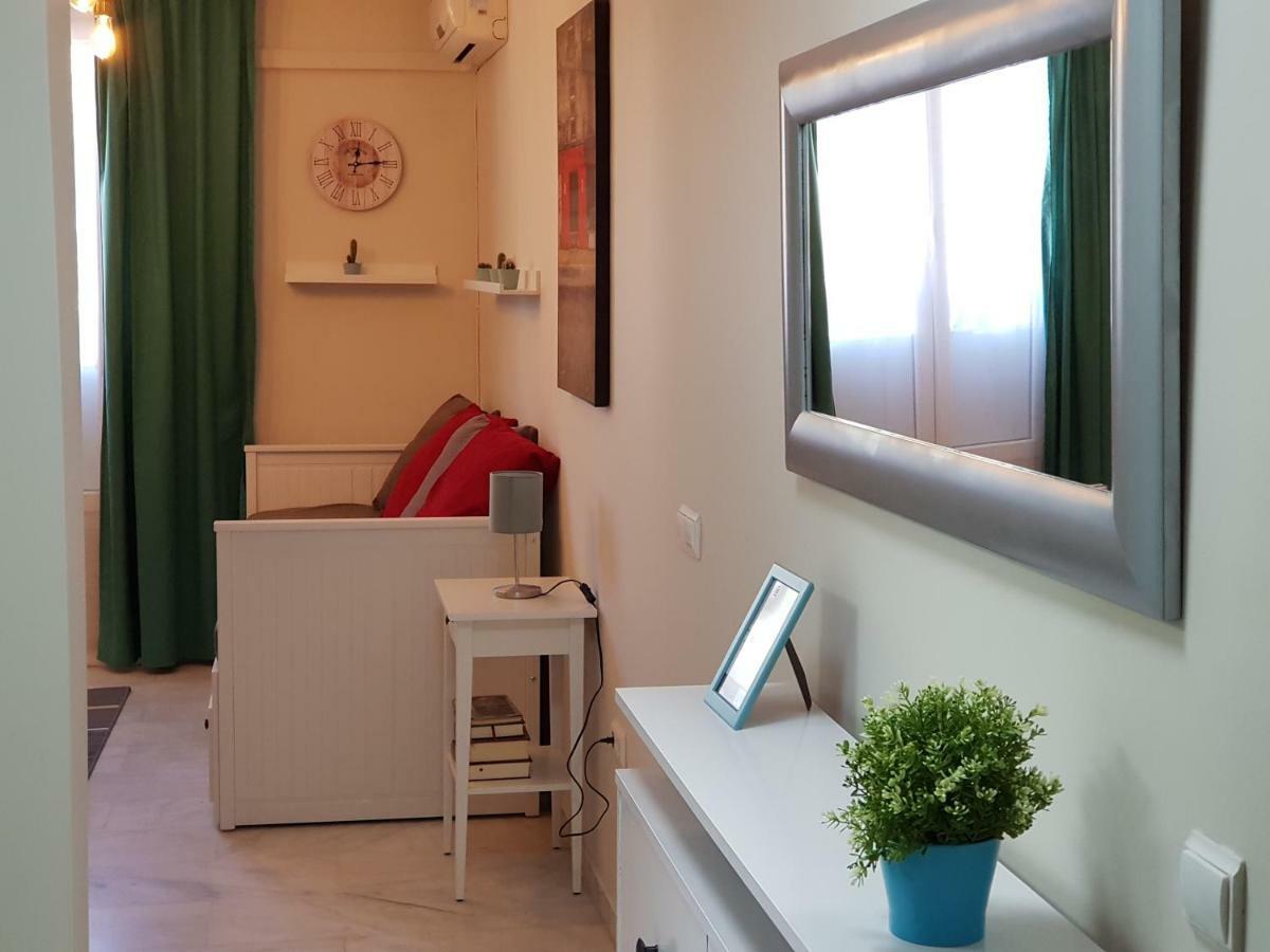 **** Genuar Apartments Malaga Center Esterno foto