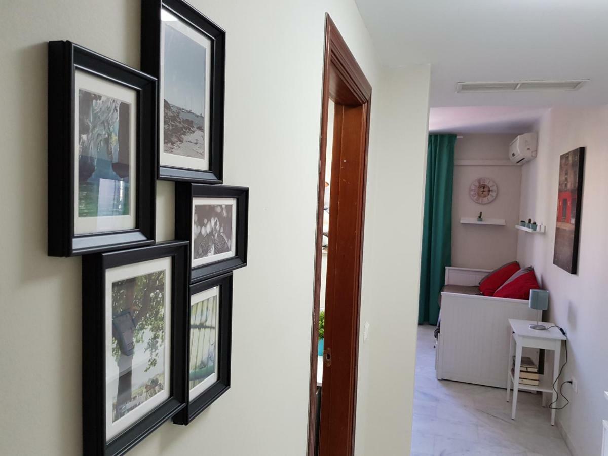 **** Genuar Apartments Malaga Center Esterno foto