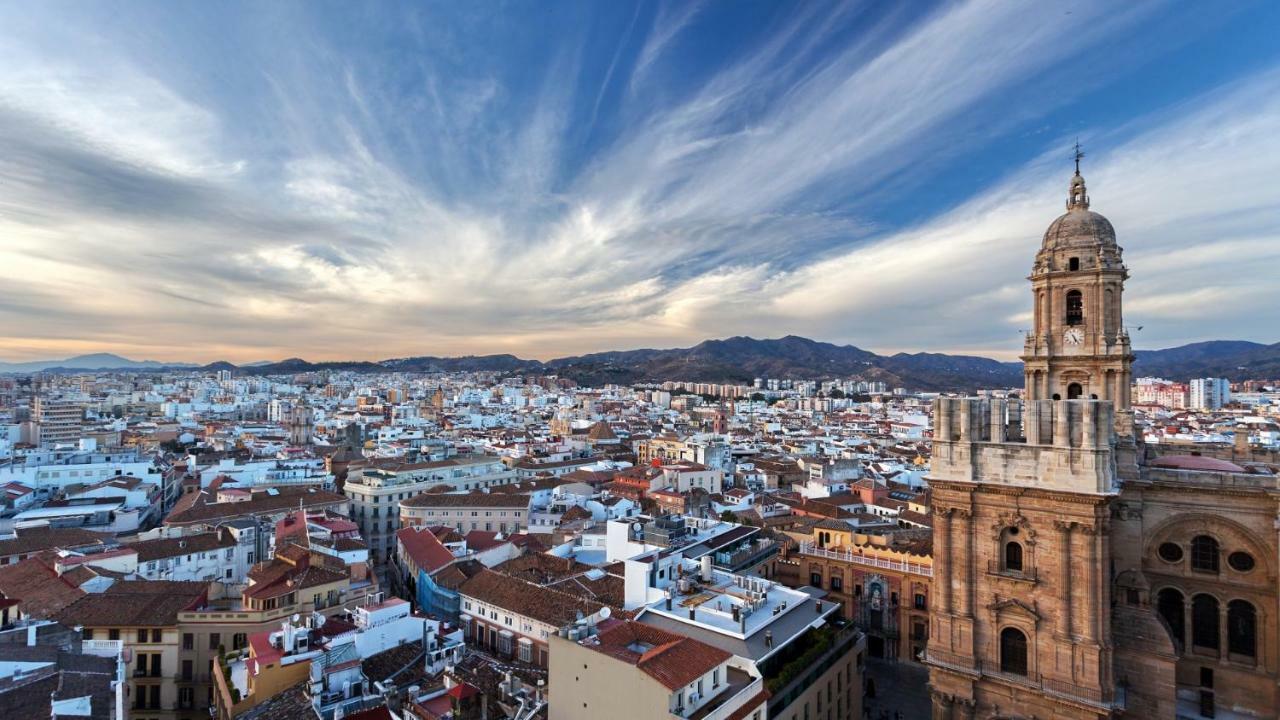 **** Genuar Apartments Malaga Center Esterno foto