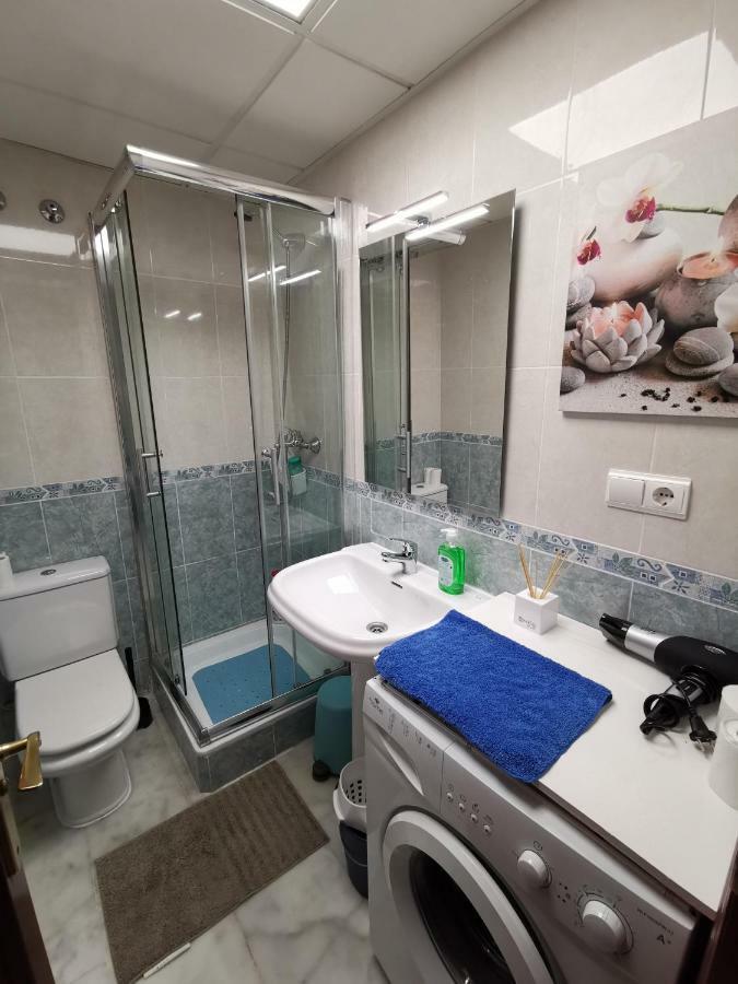 **** Genuar Apartments Malaga Center Esterno foto